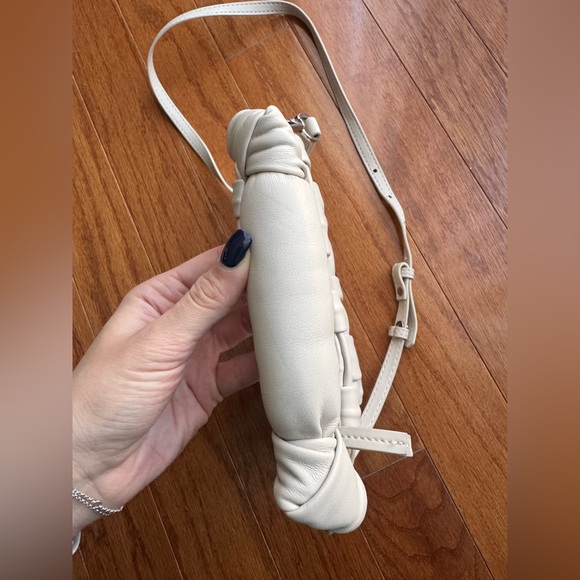 Mango Braided Cream Bag - Picture 8 of 10